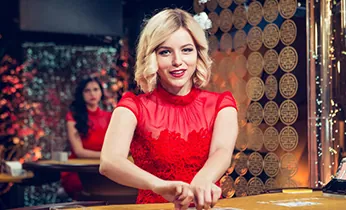 Dịch vụ hỗ trợ khách hàng 24/7 vin7772 app